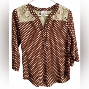 Elegant Brown and Cream Blouse with Lace Detail